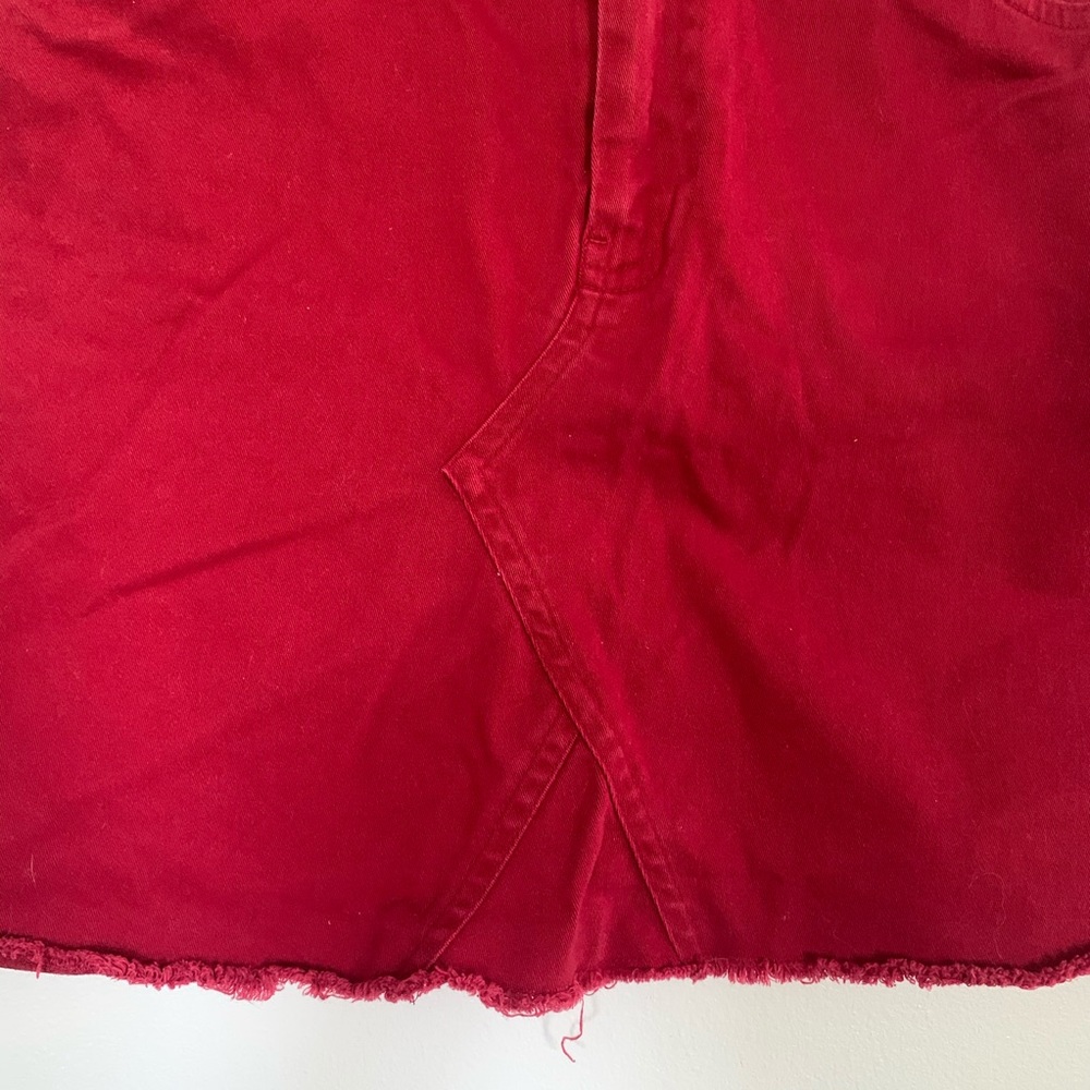 Forever 21 raw hem red skirt Sz small - Picture 3 of 5